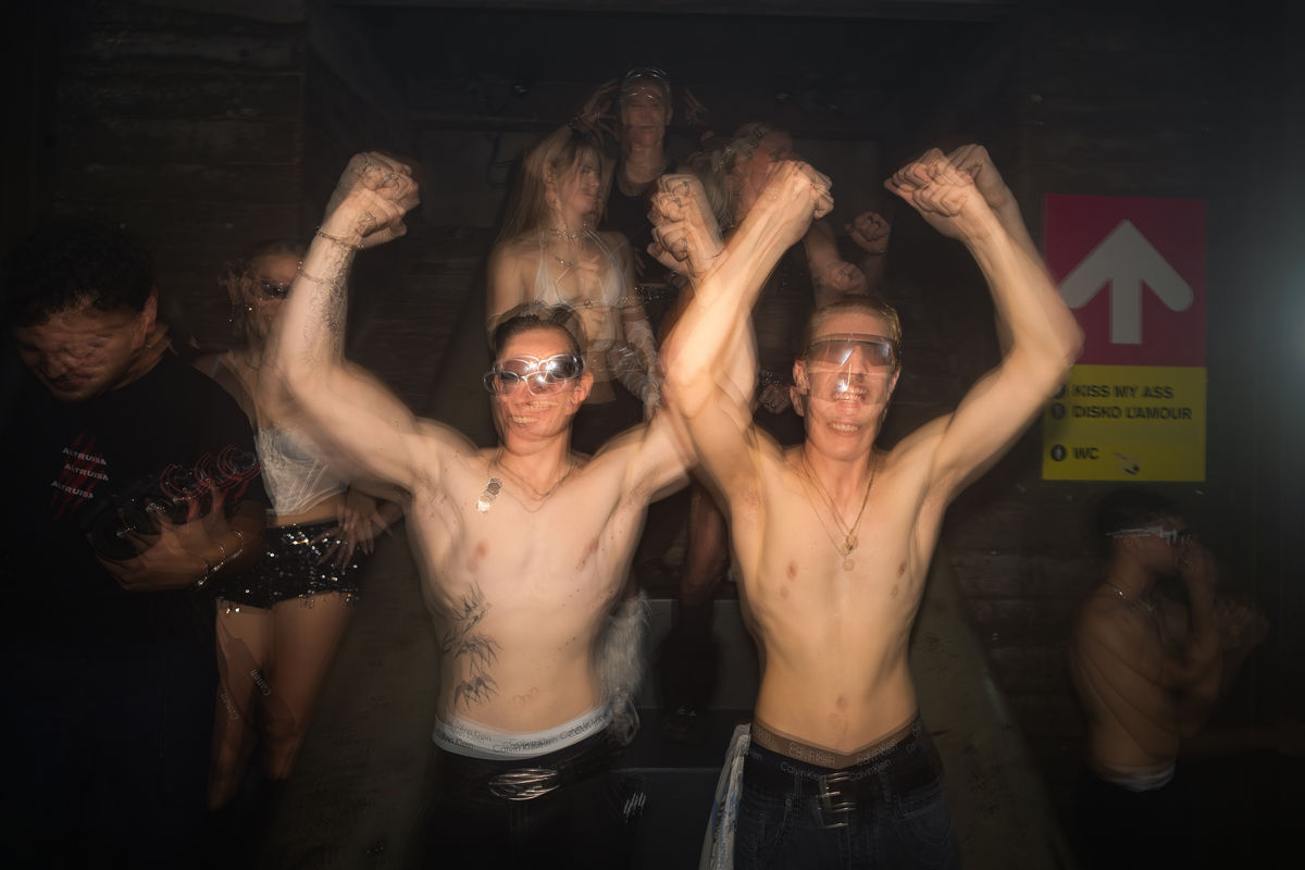 Loading... just a sec